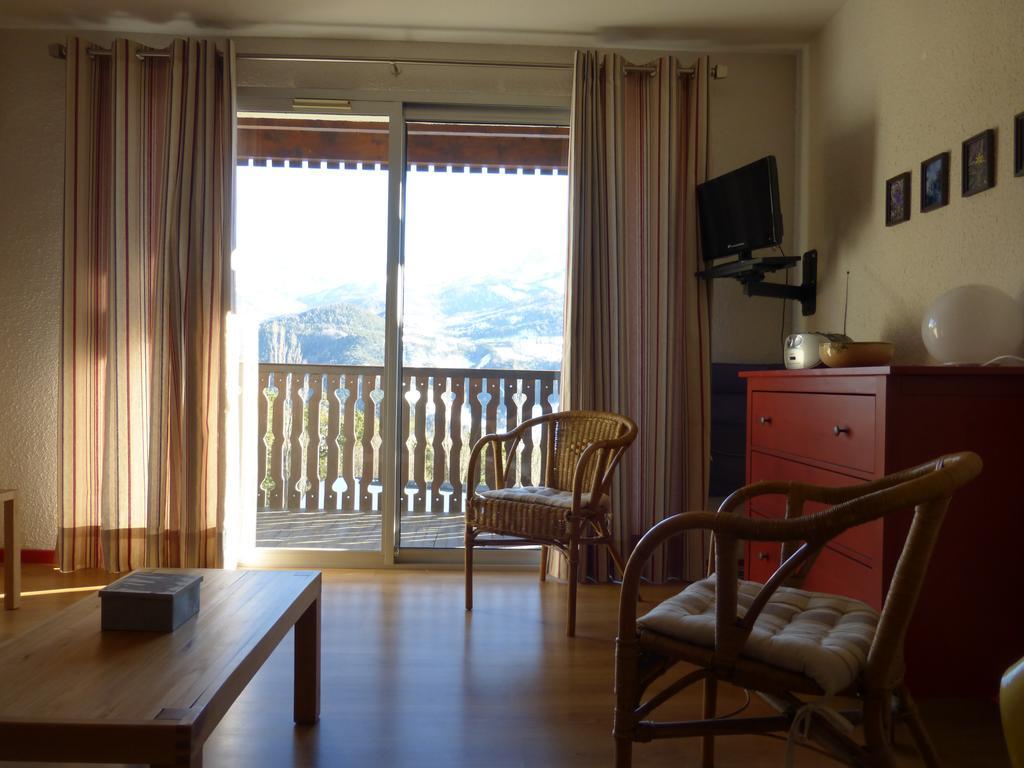 Panoramic 19 Apartman Barcelonnette Szoba fotó
